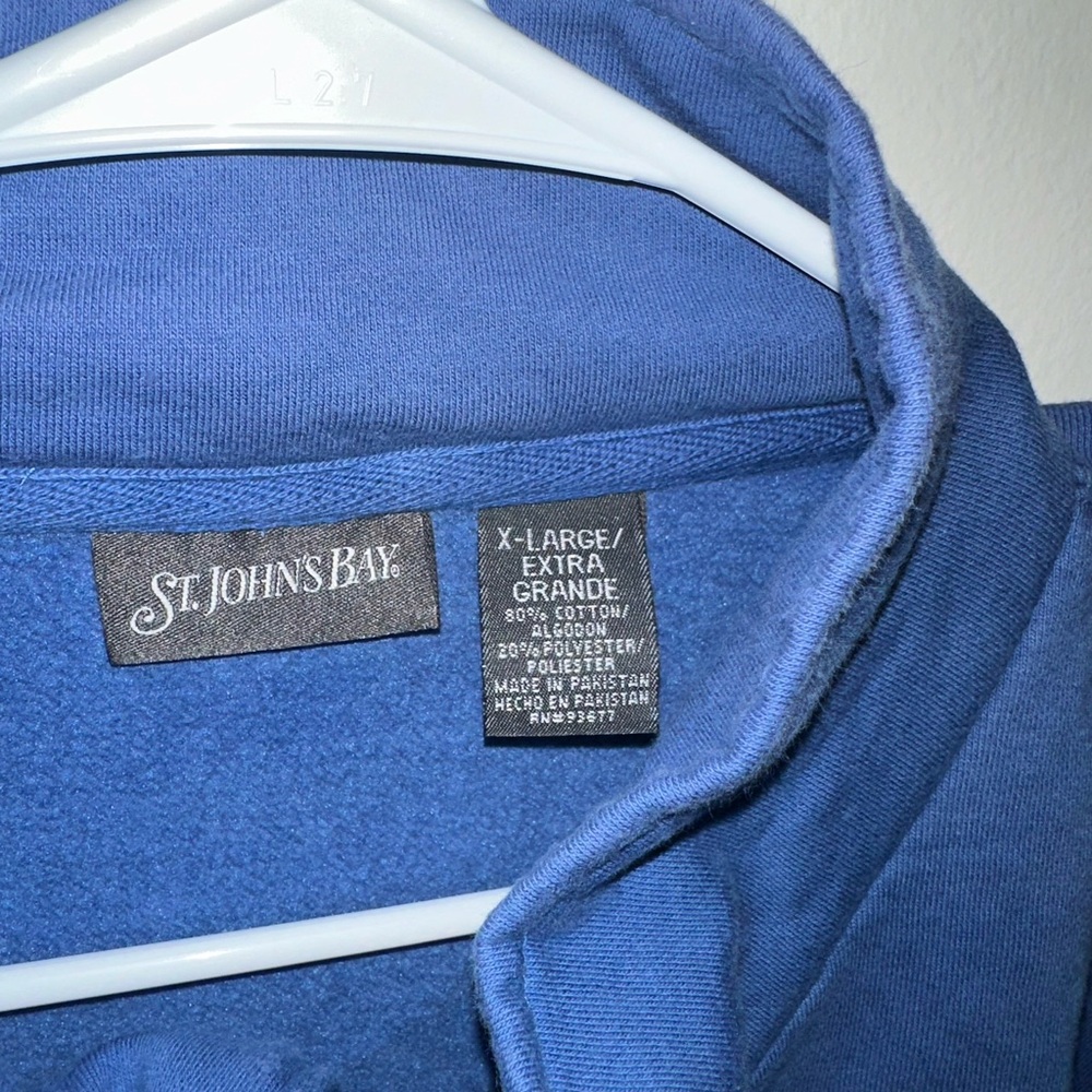 Men’s half zip.